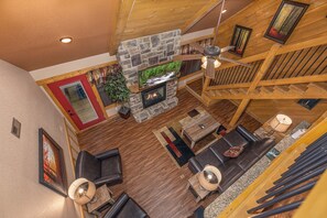 Smart TV, fireplace - Heavenly Haven – Romantic 2-BR Chalet, Hot Tub, Game room and Resort Pool (Gatlinburg)