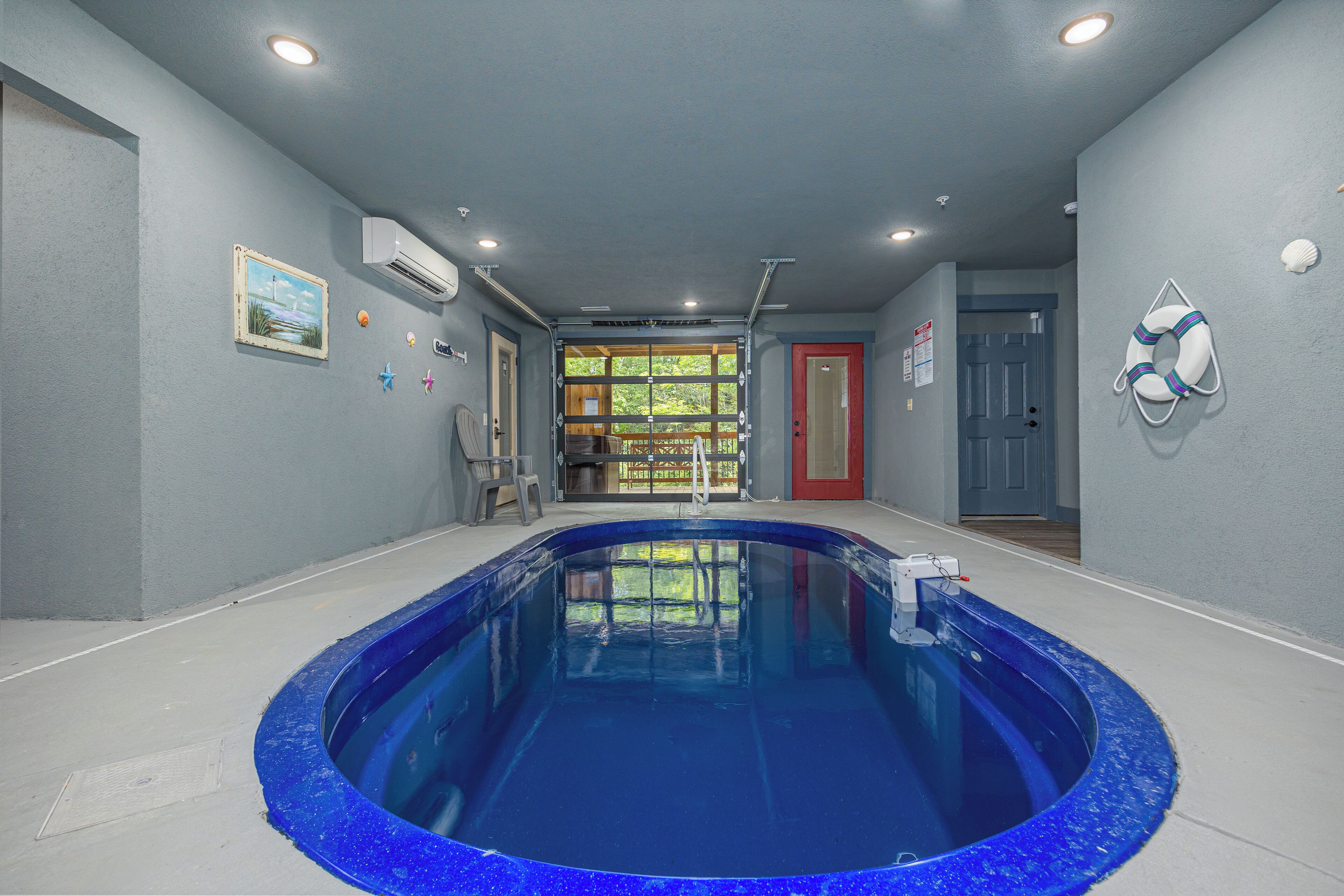 Piscina interna, piscina aquecida