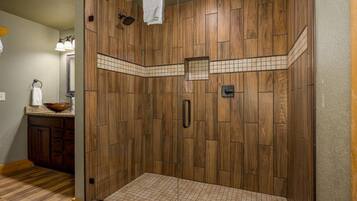 Shower, jetted tub, hair dryer, towels