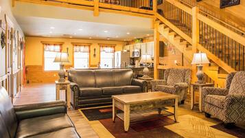Smart TV, fireplace, DVD player