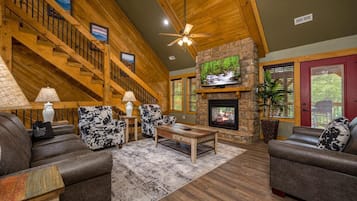 Smart-tv och eldstad