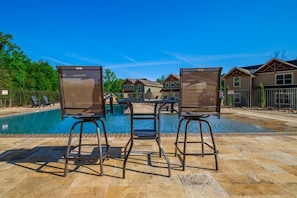Terrace/patio - Tri Star Lodge - Luxurious 4BR Chalet w/ Indoor Pool, Theater & Game Room (Gatlinburg)