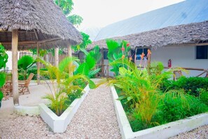 Comfort Apartment | Property grounds - Uhuru Hotel & Restaurant (Unguja North Region)