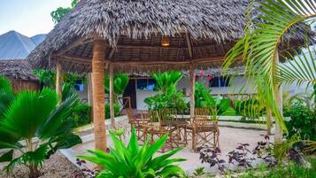 Comfort Apartment | Outdoor dining