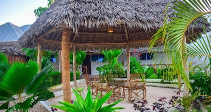 Uhuru Hotel & Restaurant