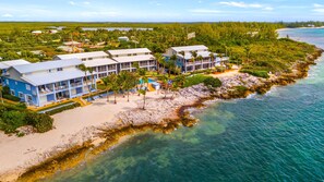 Exterior - Moon Bay 2 Bdr Beachfront Condo with Pool and Tennis (Bodden Town)