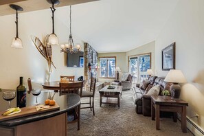 TV, fireplace, offices - Closest to Green Acres Lift, 2BR, Heated Pool, Fireplace (Frisco)