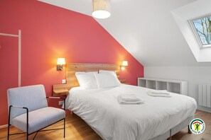 可攜式嬰兒床、免費 Wi-Fi