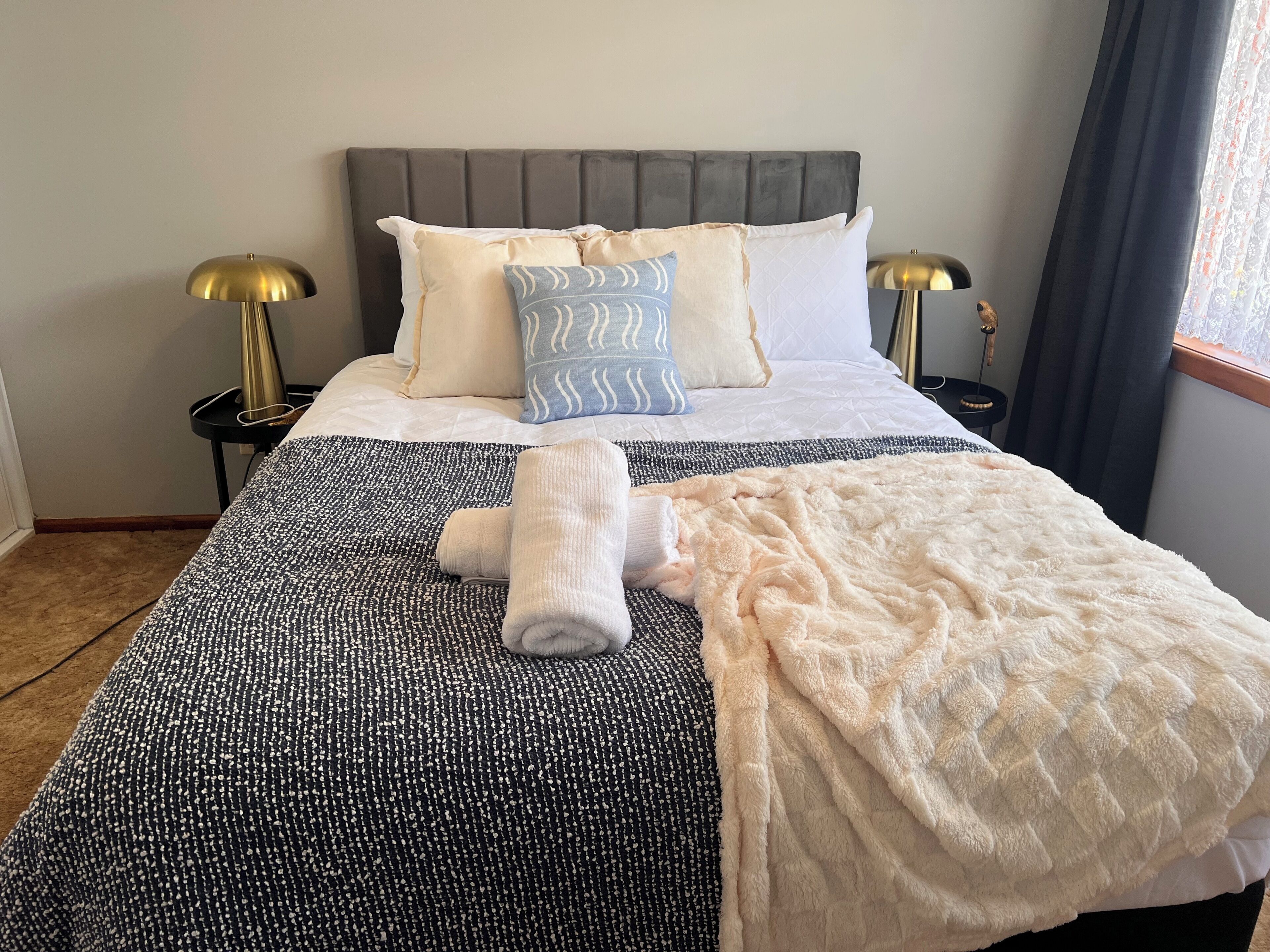 アイロン / アイロン台、WiFi、ベッドシーツ