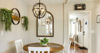 Stay in the Heart of London! Walkable, Modern Home