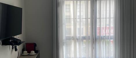 1 soverom, strykejern/-brett, internettilgang og sengetøy