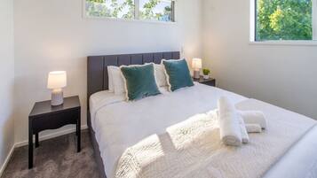 Iron/ironing board, travel cot, WiFi, bed sheets