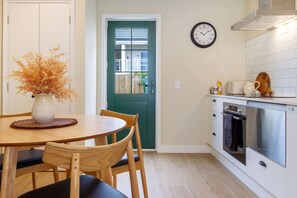 Dining - Classic Charm Meets Modern Comfort +parking (Christchurch)
