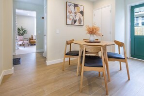 Dining - Classic Charm Meets Modern Comfort +parking (Christchurch)