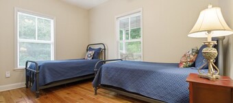 Riverfront Escape w Deck, Porch and Fenced Yard