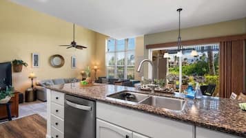 Maison, 1 très grand lit et 1 canapé-lit (Colony Villas at Waikoloa Beach Resor) | Intérieur