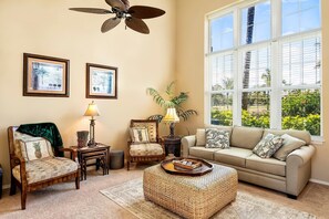 Nhà, 1 giường cỡ king và sofa giường (Colony Villas at Waikoloa Beach Resor) | Khu phòng khách