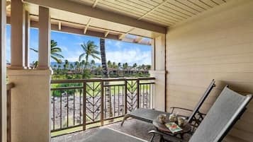House, 1 King Bed with Sofa bed (Colony Villas at Waikoloa Beach Resor) | Property grounds