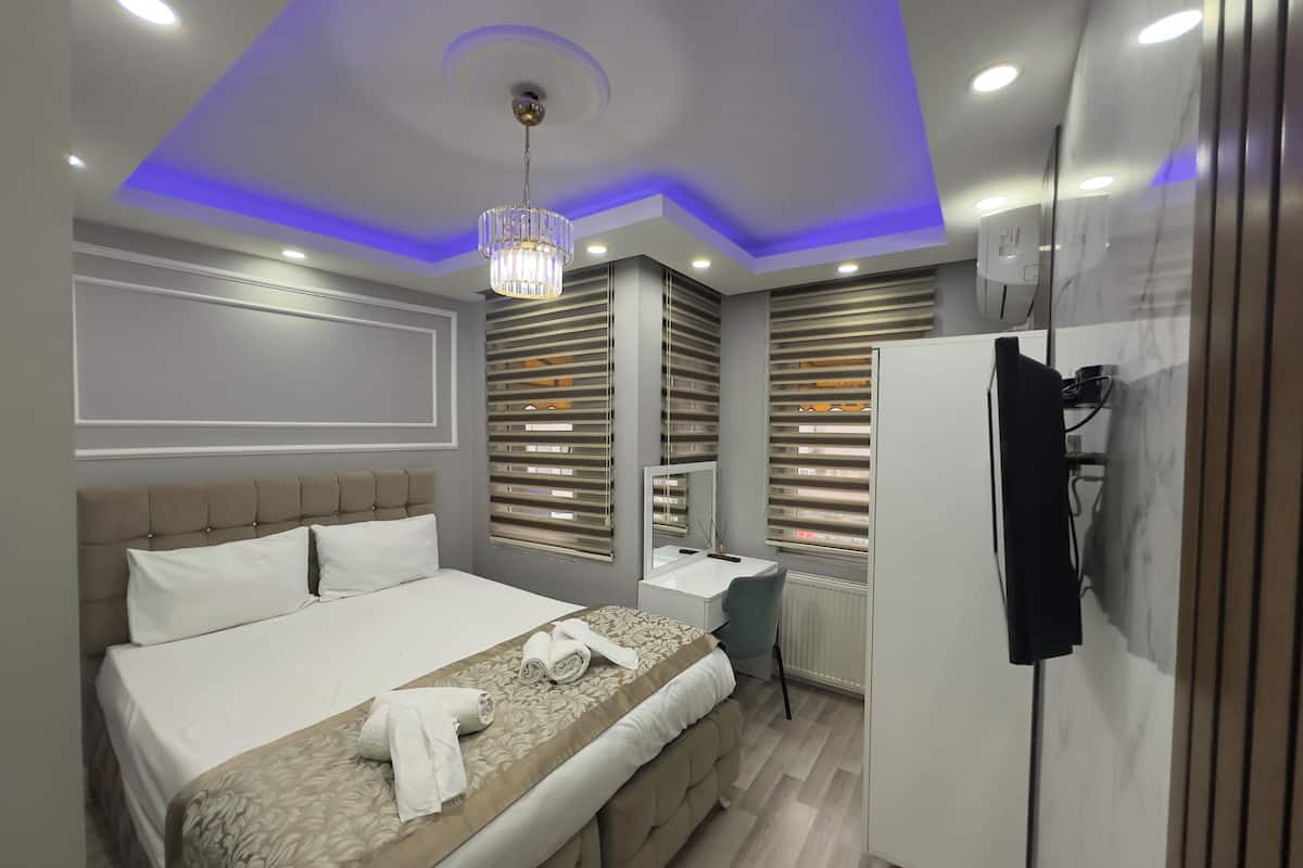 Economy Double Room Single Use | Meja, Wi-fi percuma