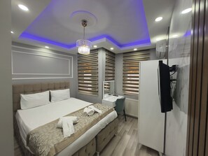 Economy-Doppelzimmer | Schreibtisch, schallisolierte Zimmer, kostenloses WLAN