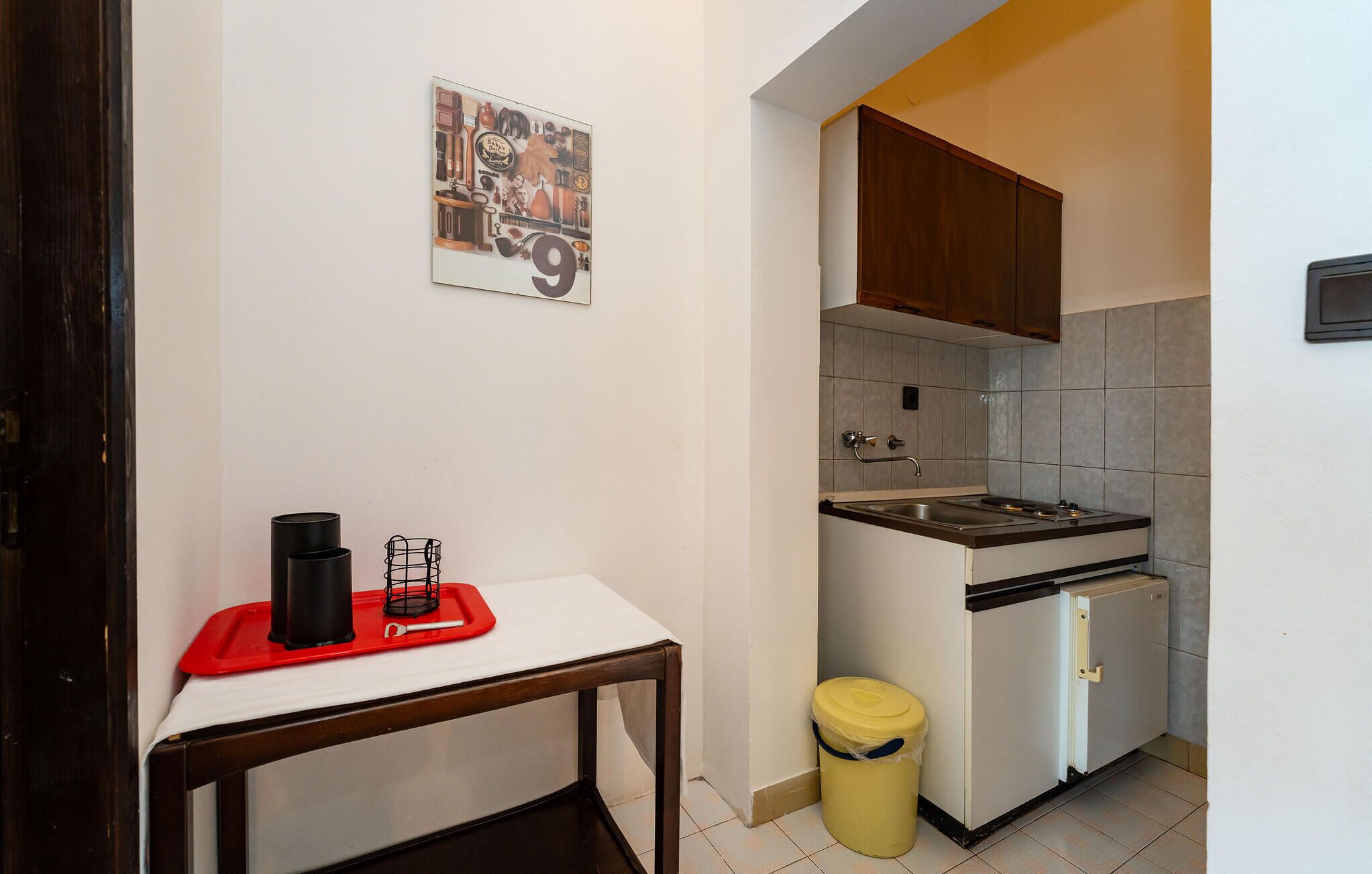 Réfrigérateur, four, plaque de cuisson