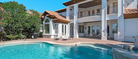 Una piscina climatizada