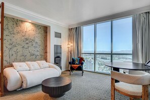 Téléviseur à écran plat de 43 po avec télévision par satellite