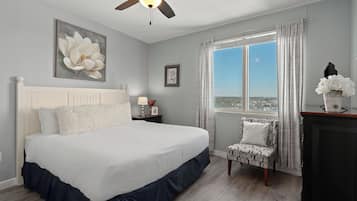 Apartment (3 Bedrooms) | 3 bedrooms, bed sheets