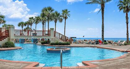 Emerald Horizon by Avantstay Beachfront Condo + Resort Pool + Gulf Balcony Views + Near Pier Park & Dining