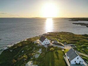 Exterior - The Peggy's Cove House. Unrivalled panoramic views! (Peggy's Cove)