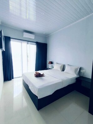 Deluxe Double Room, Pool View