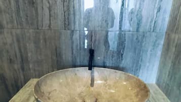 Shower, free toiletries, towels, soap