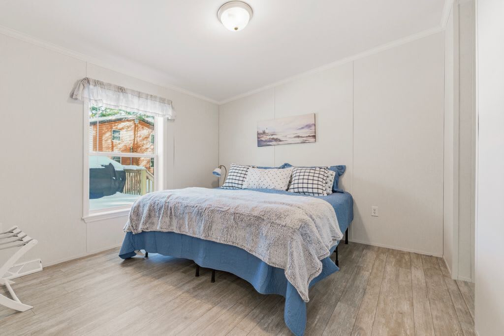 3 bedrooms, WiFi, bed sheets