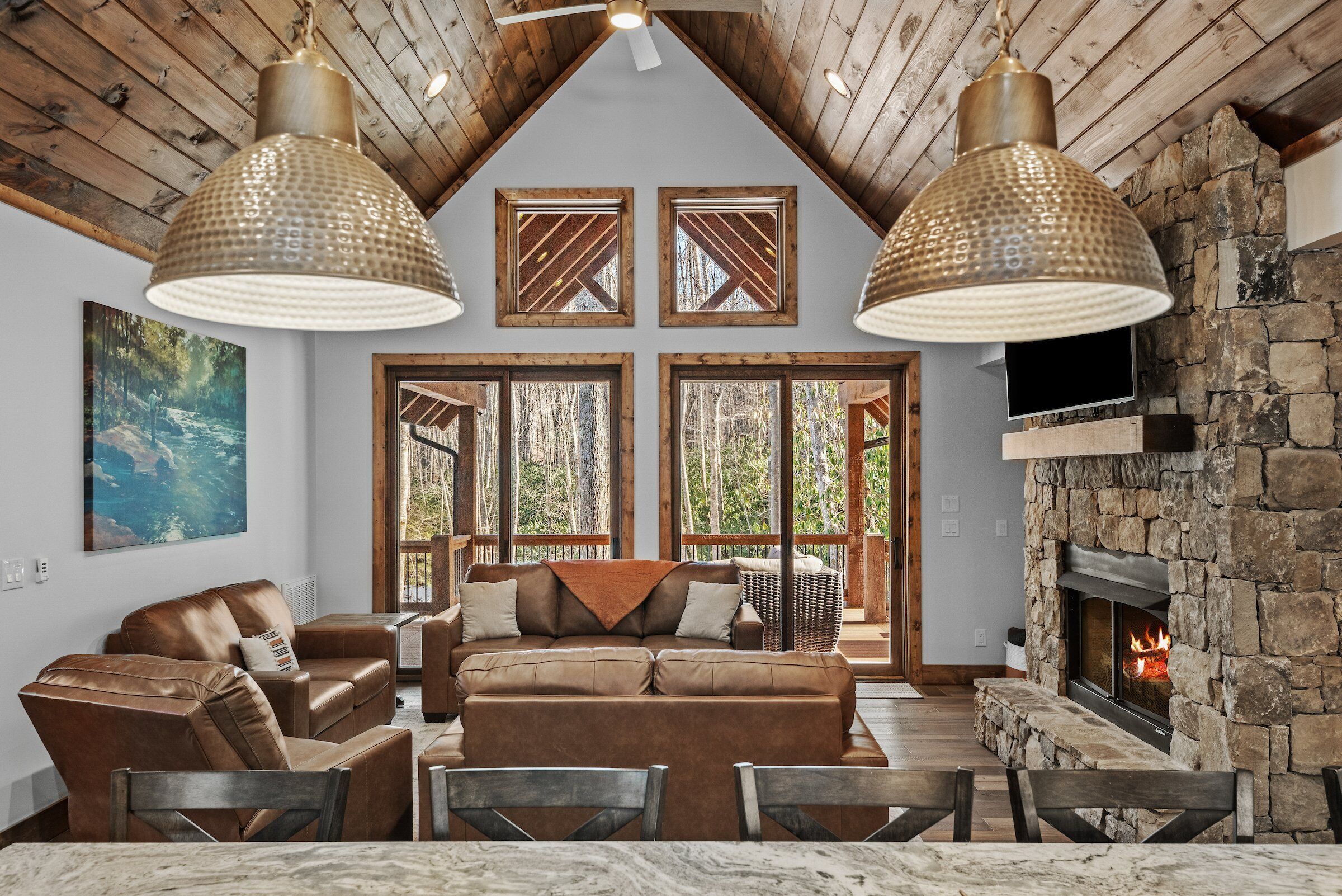 Smart TV, fireplace, table football, ping pong