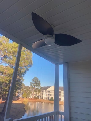 Property grounds - 3-bedroom condo in Myrtle Beach with AC. Gorgeous view of the Wizard golf course (Myrtle Beach)