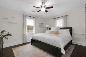 2 quartos, Wi-Fi de cortesia, roupa de cama
