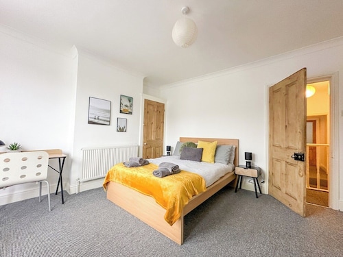 Fabulous Home in Folkestone (3 bedrooms)