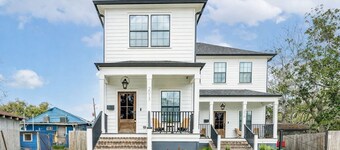 Charming Creole Cottage | 5 Min to FQ