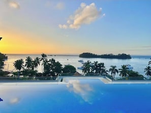 屋外プール、温水プール