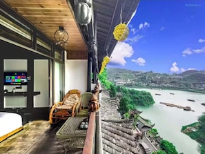 Luxury Twin Room | Terrace/patio - Tu Wang Ju Ke Zhan (Xiangxi)