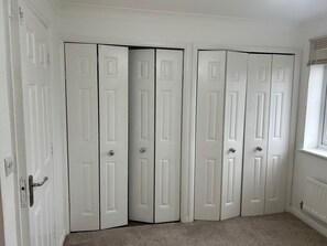 Interior - Romford Contractor / Family House (Romford)