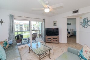 TV - Ocean Village Club O21 (St. Augustine)