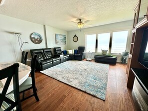 TV - Sand Dollar 3-304 3BR Direct Oceanfront (St. Augustine)
