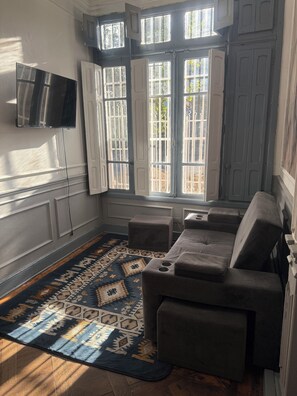 Living area - Family hostel (Santiago)