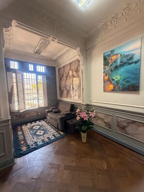 Standard Townhome, Mixed Dorm, Shared Bathroom | Living area | 43-inch Smart TV with digital channels - Family hostel (Santiago)