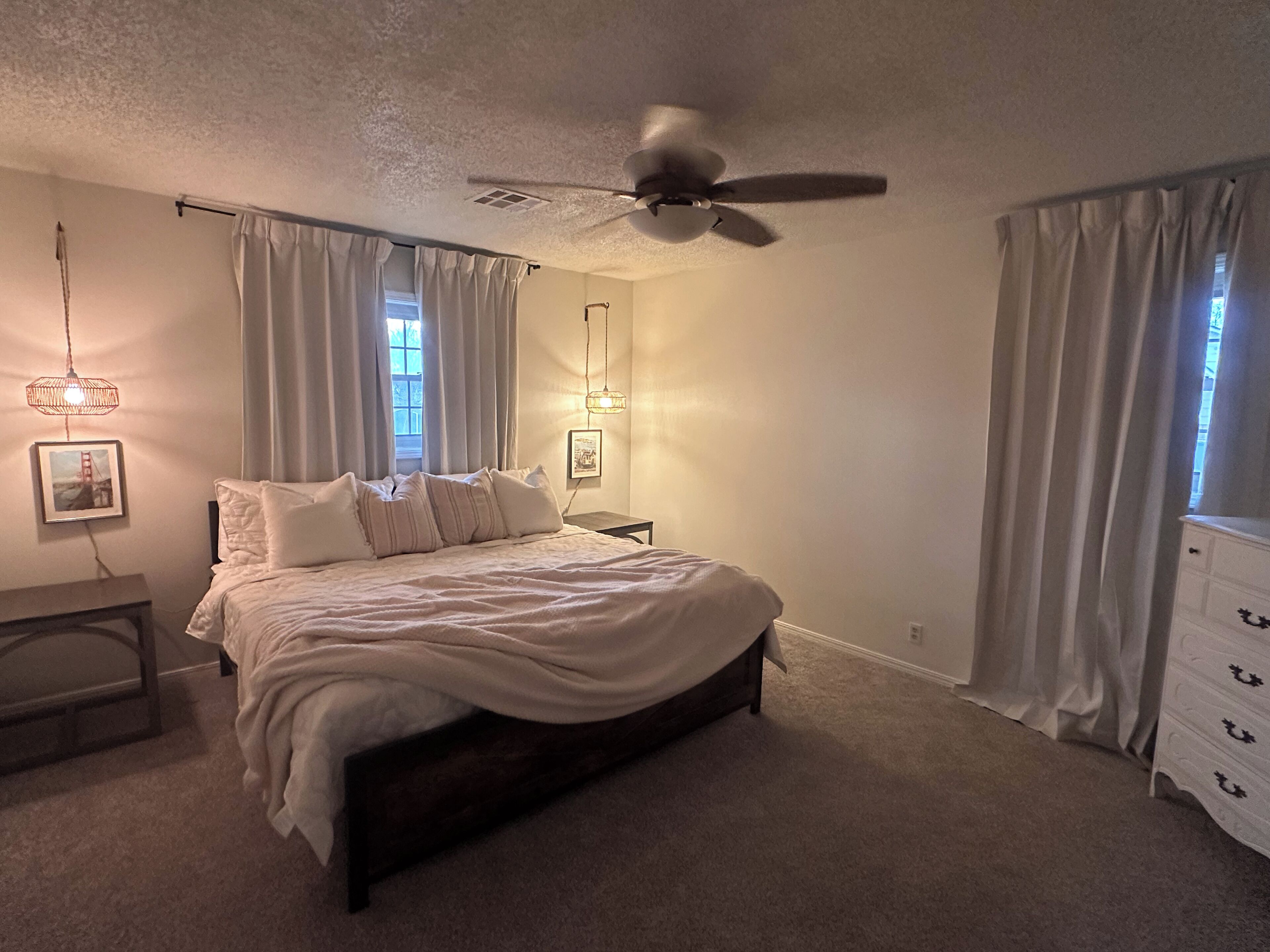 4 chambres, fer et planche à repasser, Wi-Fi gratuit