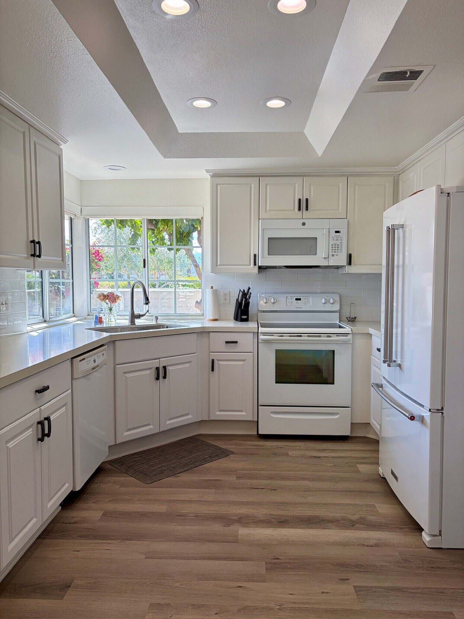 Microwave, oven, dishwasher