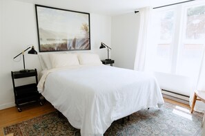 2 chambres, fer et planche à repasser, Wi-Fi, draps fournis