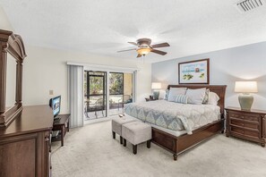 Iron/ironing board, free WiFi, bed sheets - Tranquil Sarasota Retreat Near Beaches, Pool & Nature Escape - Timberwood Villa #183 - Roelens (Sarasota)