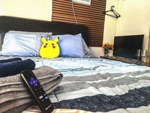 Iron/ironing board, free WiFi, bed sheets - Cozy 1-bedroom Queen bed studio in fabulous Atlanta with AC (Atlanta)